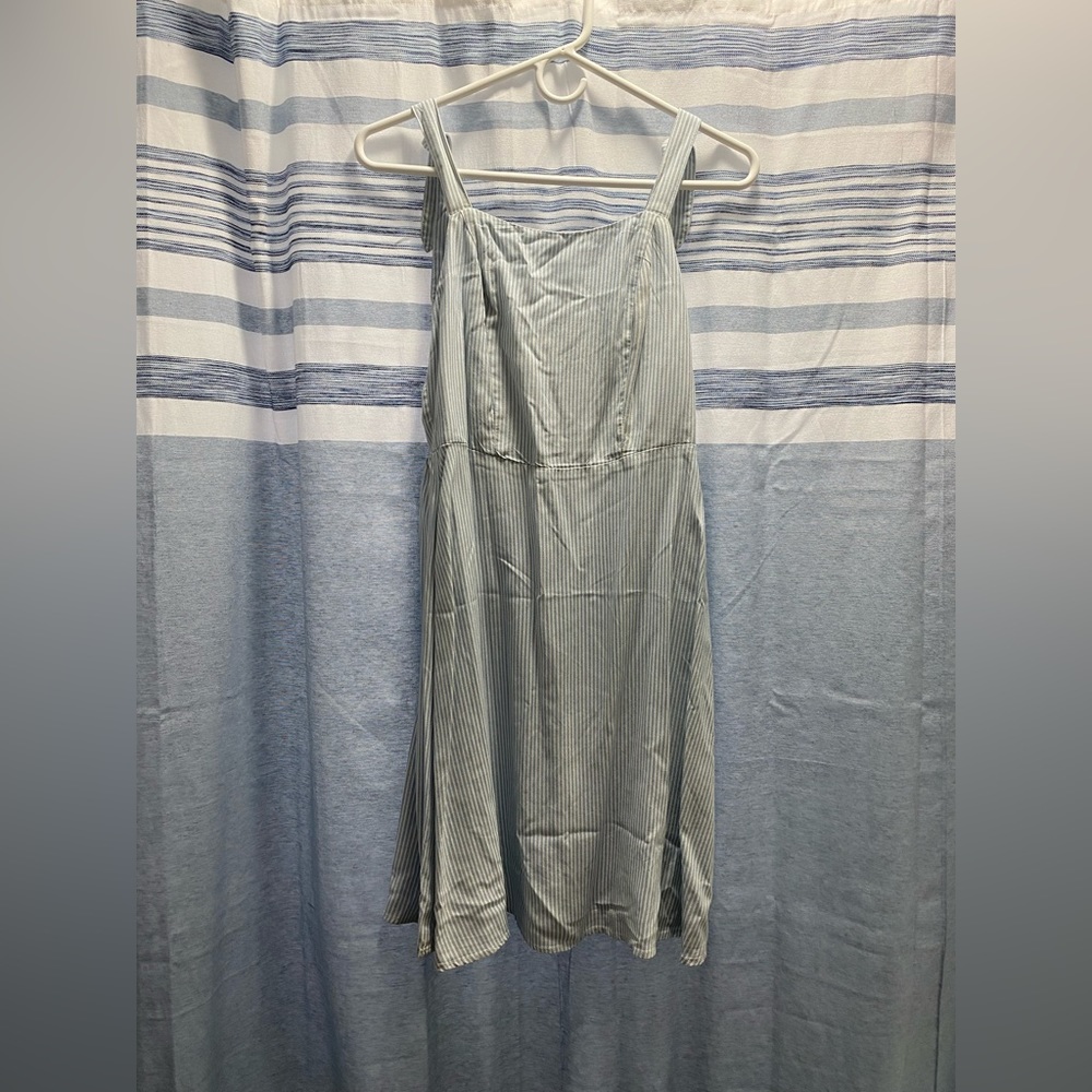 Juniors SO shoulder tie smock dress